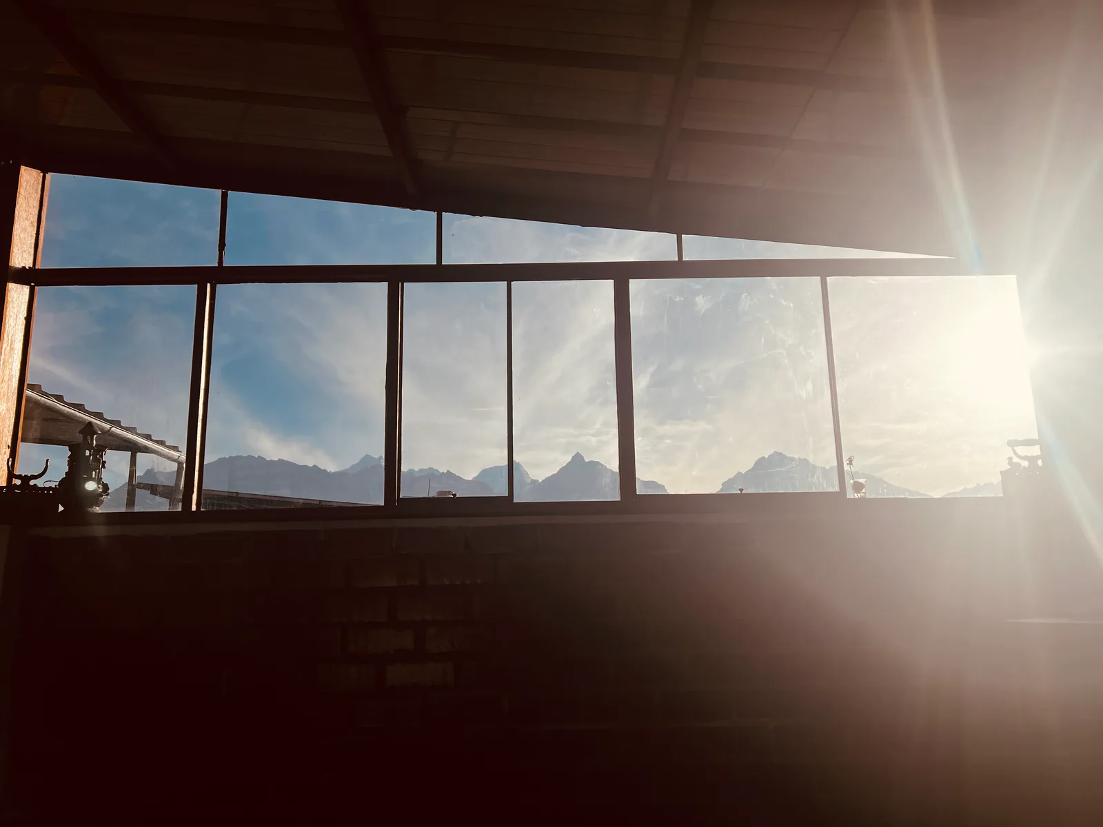 Premier regard sur les montagnes